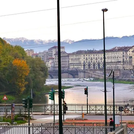 Centro - Vista Piazza Vittorio / Wi-fi & Netflix Appartamento Torino